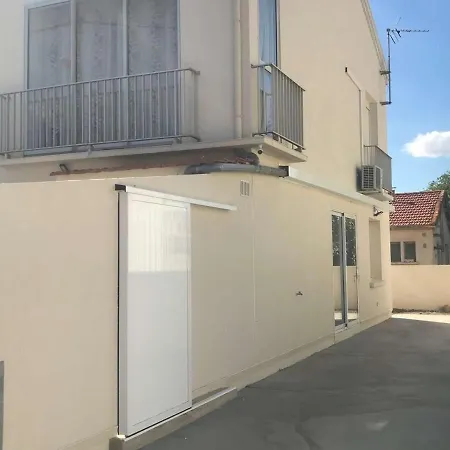Bel Coeur De Ville, 6 Pers, Terrasse, Clim, Parking, A 400m De La - Fr-1-701-7 Valras-Plage